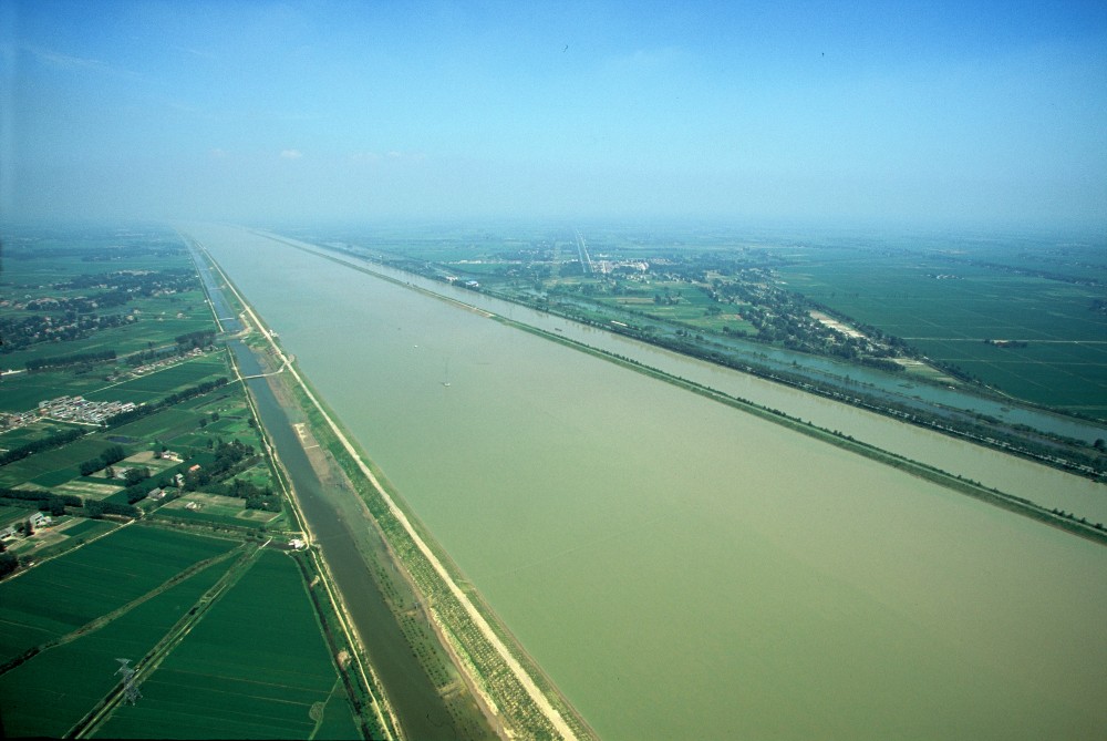 2006年度魯班獎(jiǎng)、2007年度大禹獎(jiǎng)--淮河入海水道工程